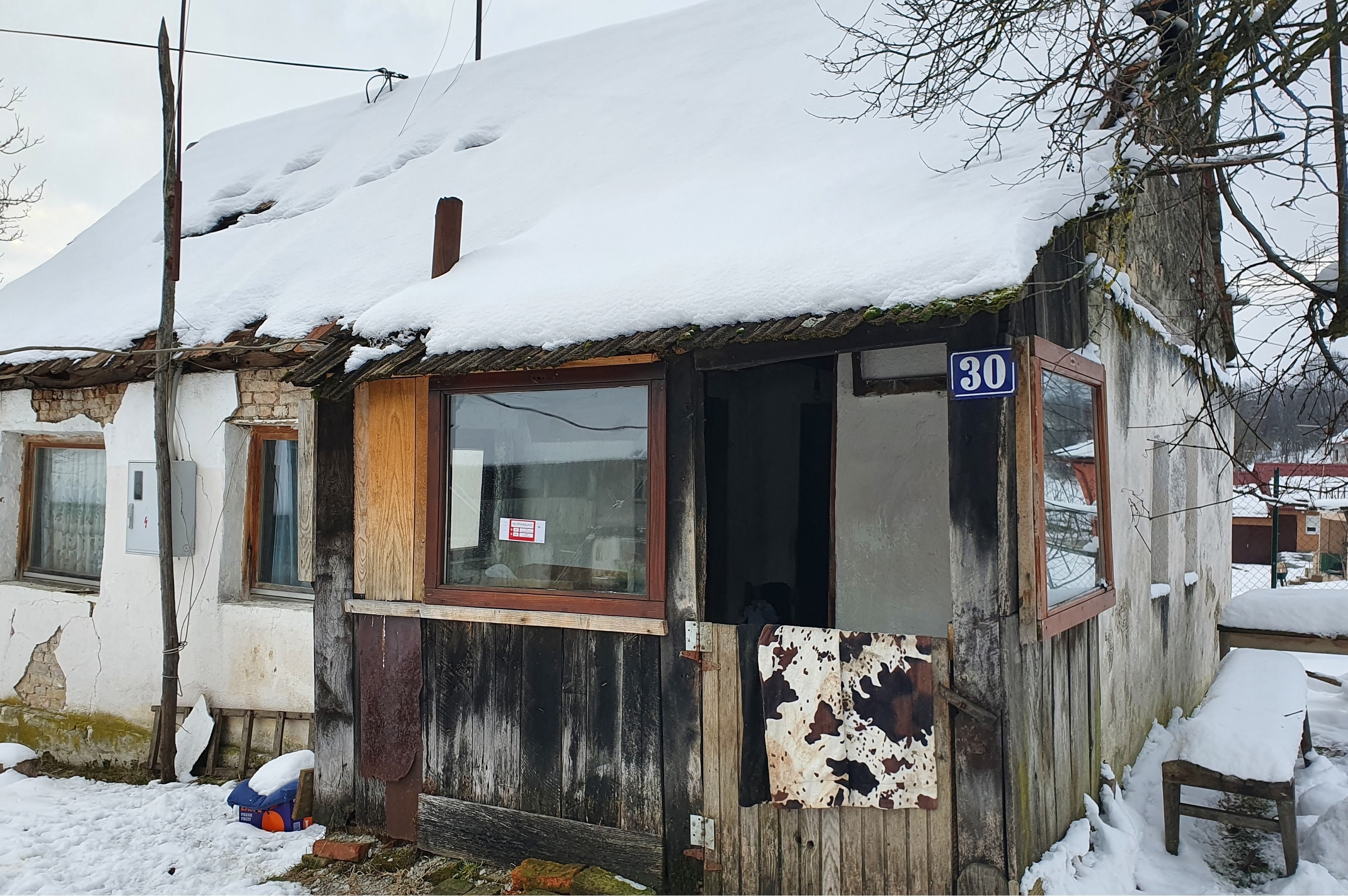 NA KUĆNOM BROJU 30 ŽIVI BAKA ZORKA – POTREBNI STE JOJ #154